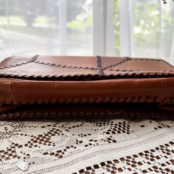 NWOT Patricia Nash Patchwork Positano
Crossbody Saddle Bag I - Picture 8 of 8